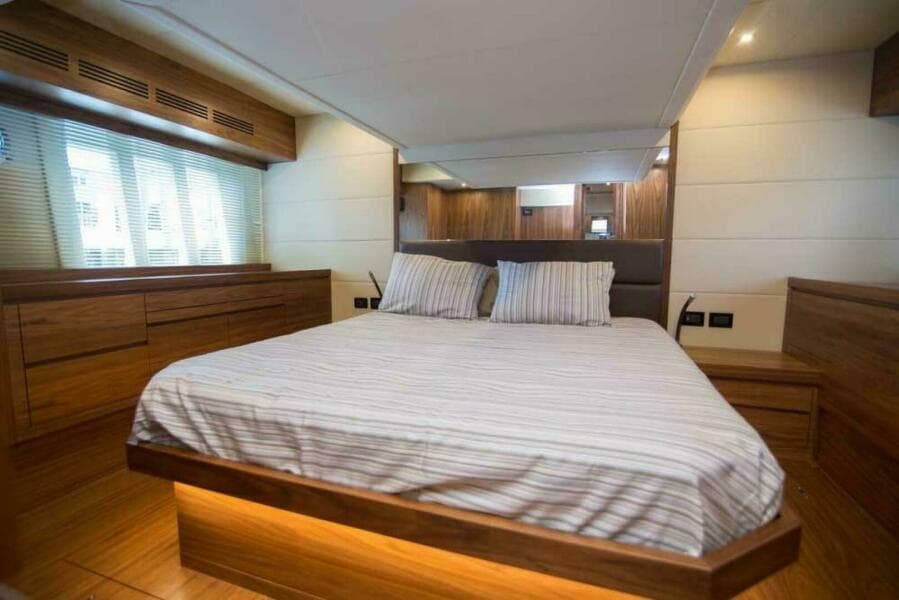 2019 Sundeck Yachts 580 Sport