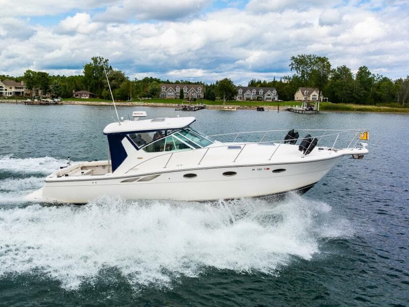2002 Tiara Yachts 35 Open