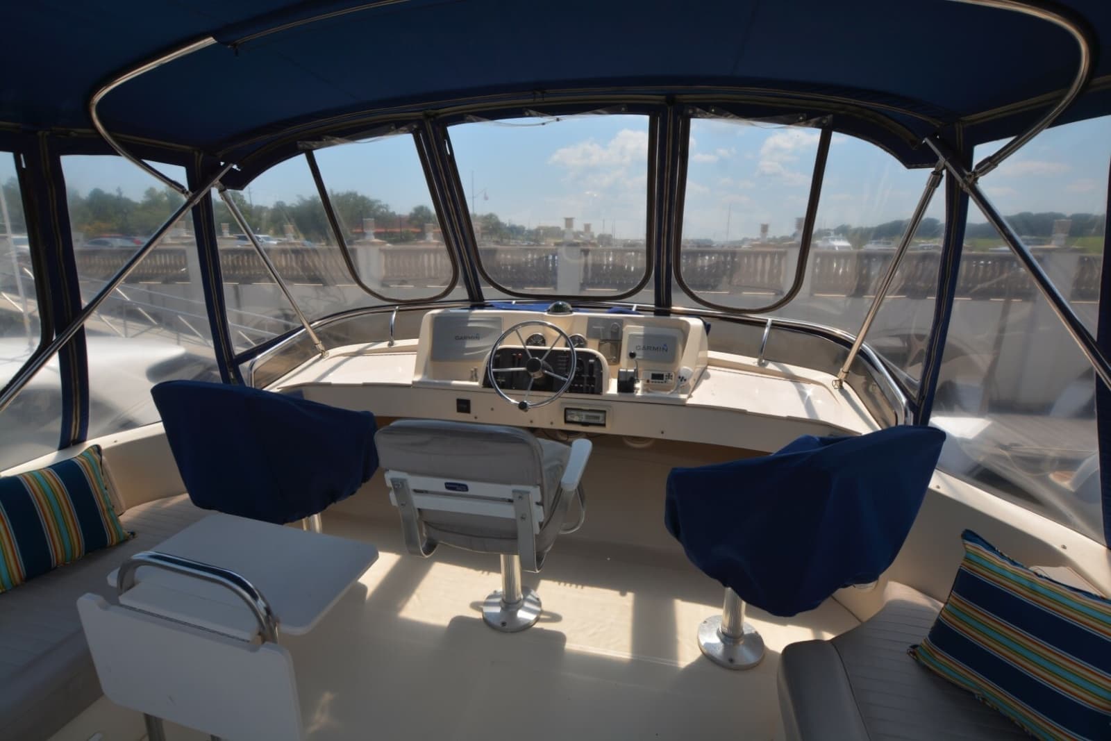 2005 Mainship 34 Trawler