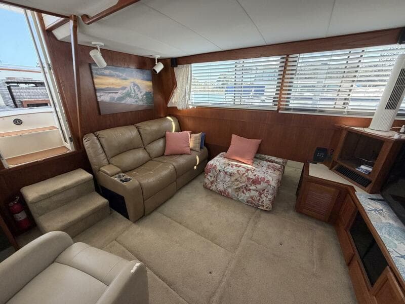 1987 Viking 44 Motor Yacht
