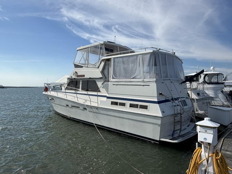1987 Viking 44 Motor Yacht