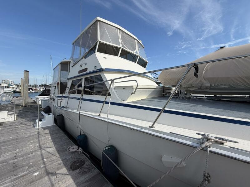 1987 Viking 44 Motor Yacht