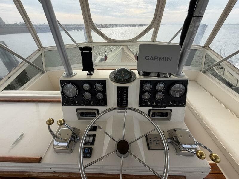 1987 Viking 44 Motor Yacht