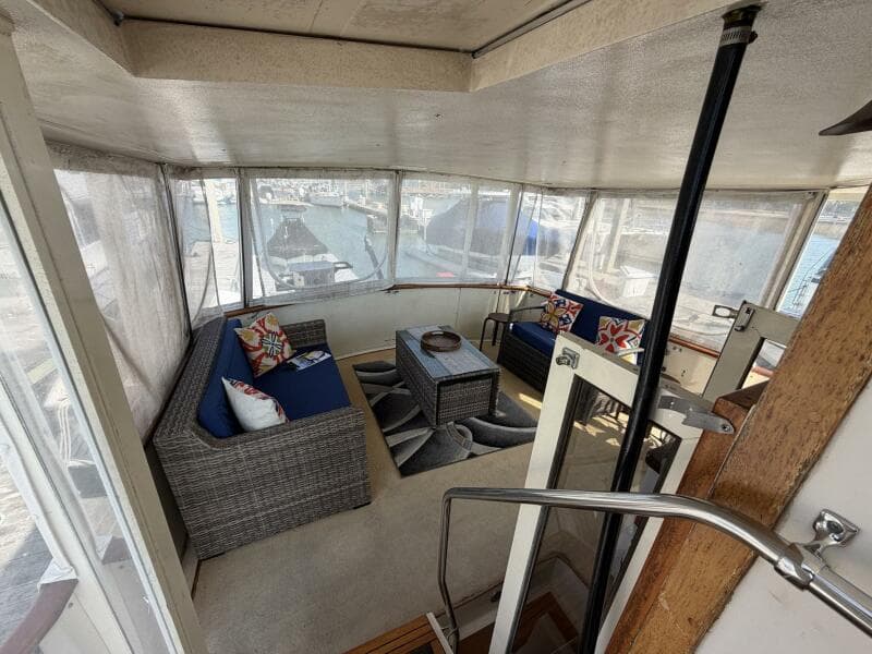 1987 Viking 44 Motor Yacht