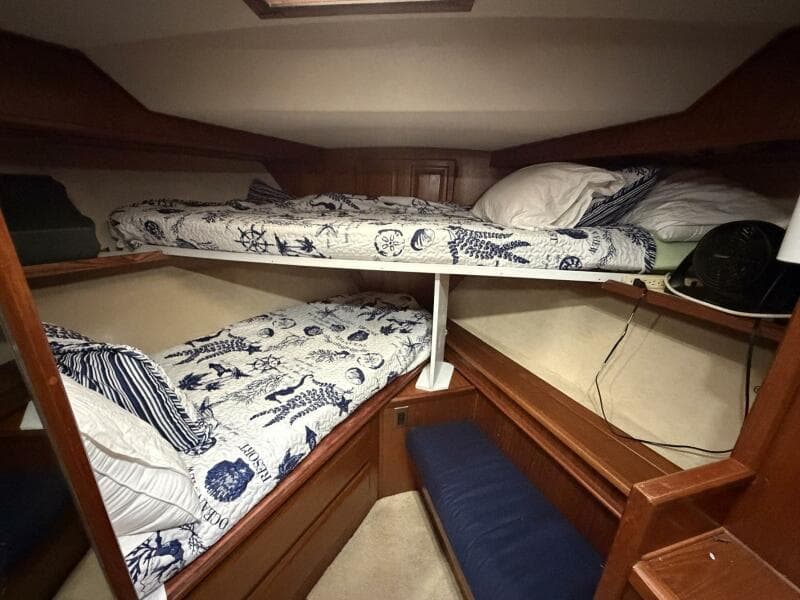 1987 Viking 44 Motor Yacht