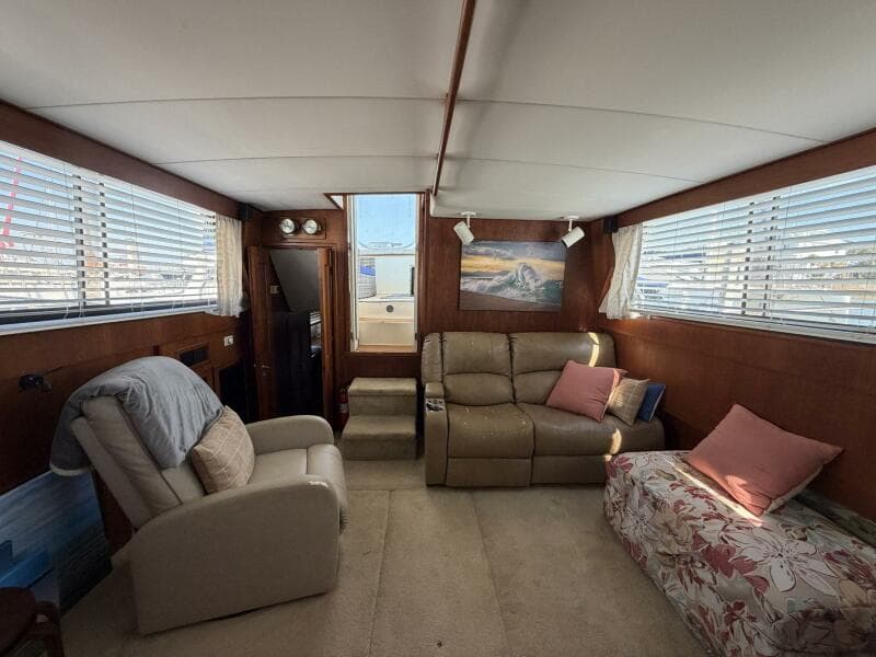 1987 Viking 44 Motor Yacht