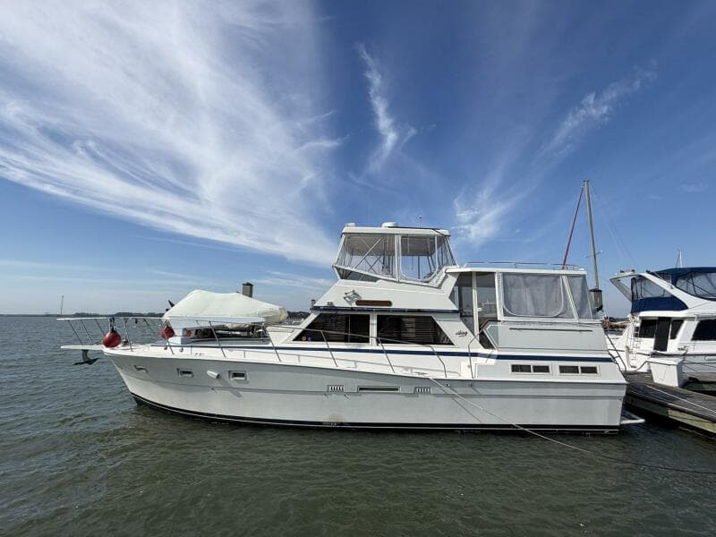 1987 Viking 44 Motor Yacht