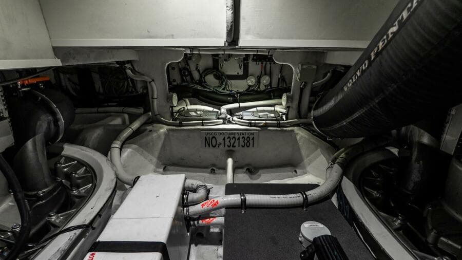 2022 Absolute Navetta 64