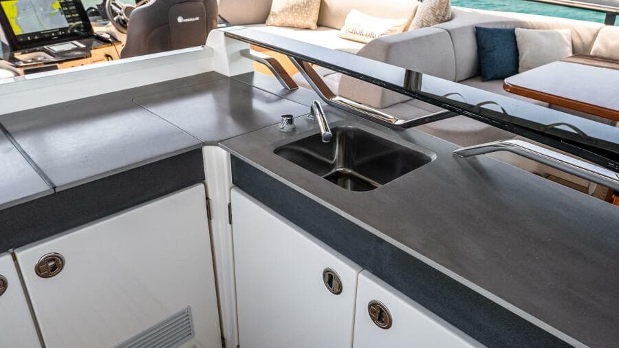 2022 Absolute Navetta 64