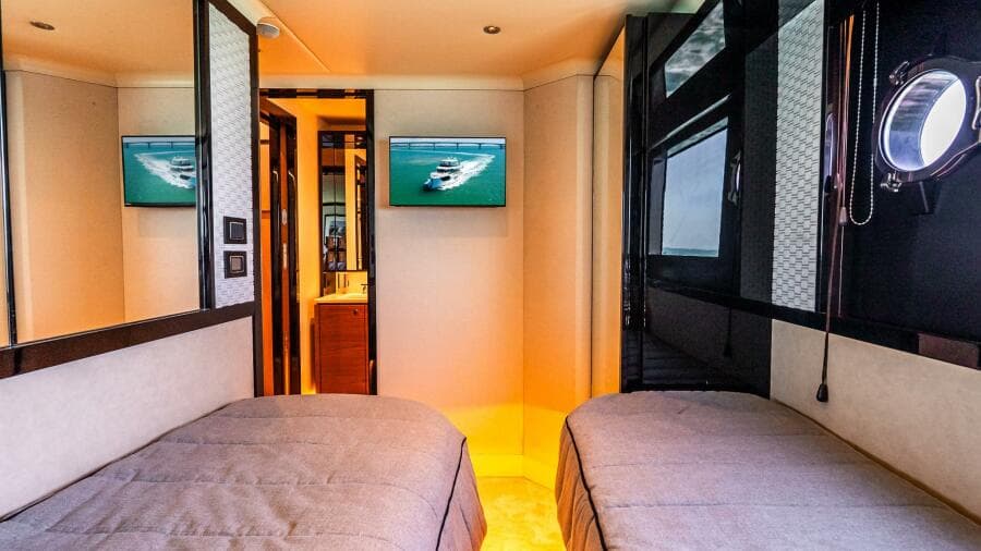2022 Absolute Navetta 64