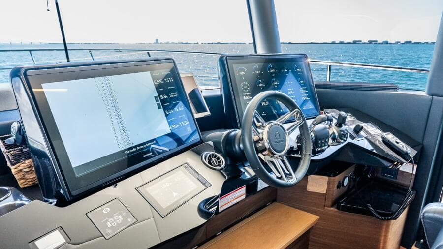 2022 Absolute Navetta 64
