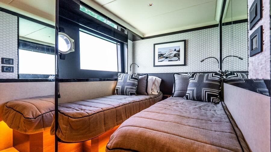 2022 Absolute Navetta 64