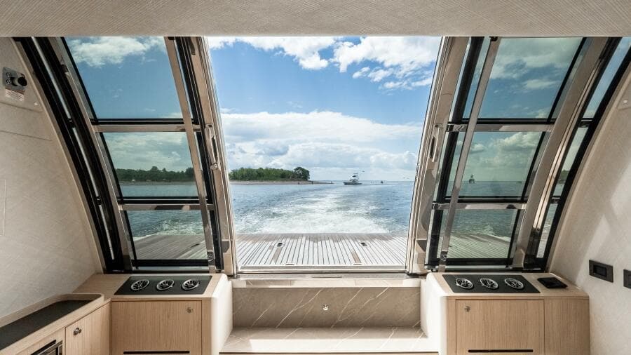 2022 Absolute Navetta 64