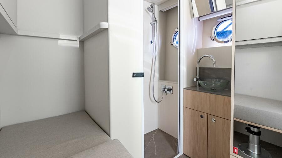 2022 Absolute Navetta 64