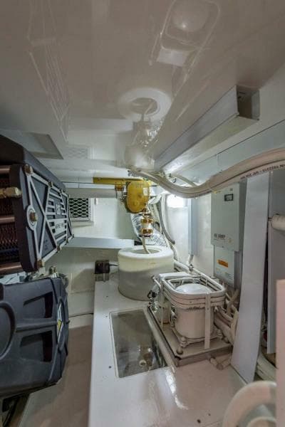 Post 53 - Ros Lyn - Engine Room