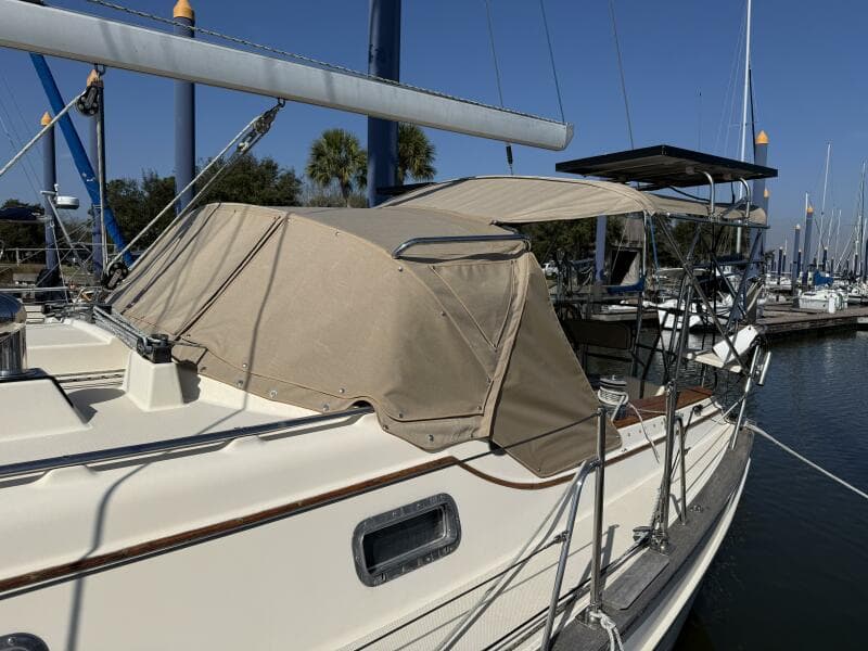1999 Island Packet 380