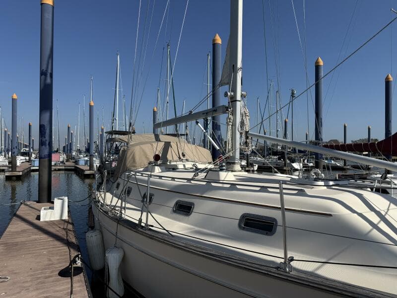 1999 Island Packet 380