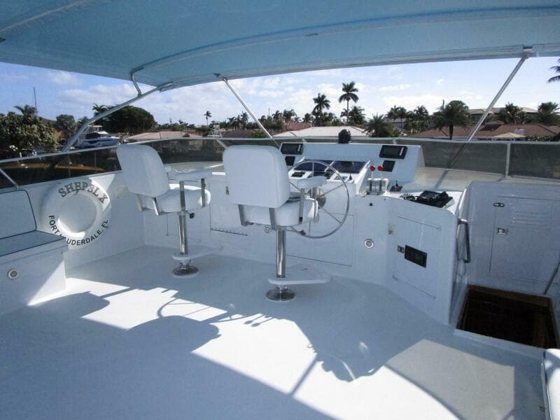 Flybridge  