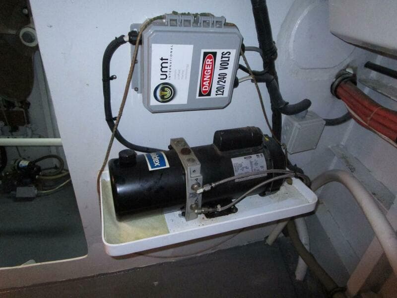 Davit Hydraulic System 