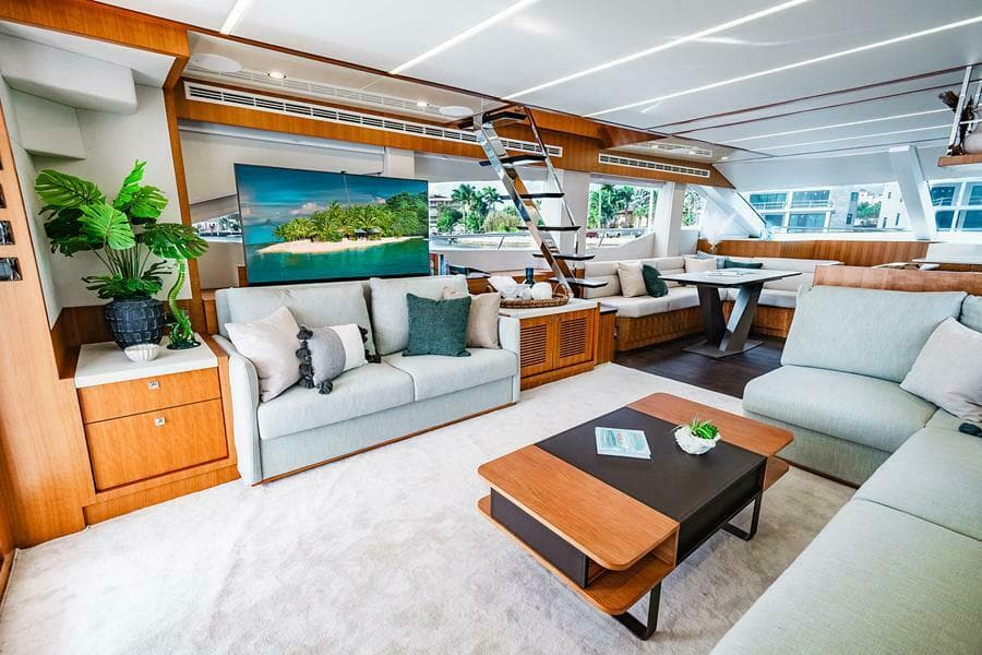 Salon to Port    