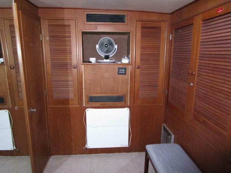 Master Cabin Forward  