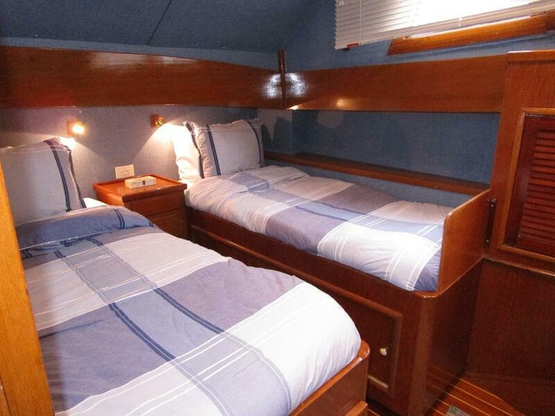Twin Cabin Looking Aft
