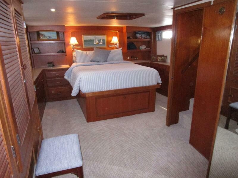 Huge Master Cabin 