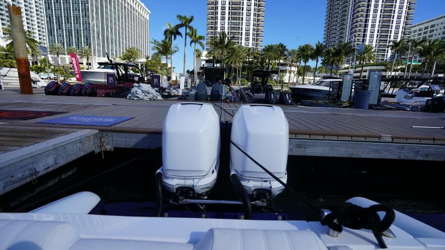 2015 Airship 330