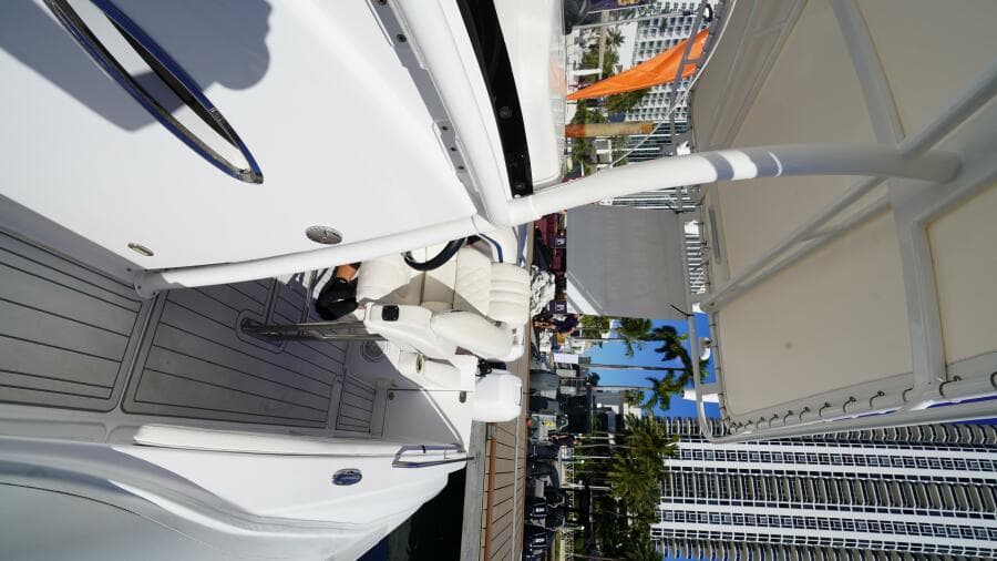 2015 Airship 330