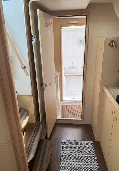 2010 Lagoon 380