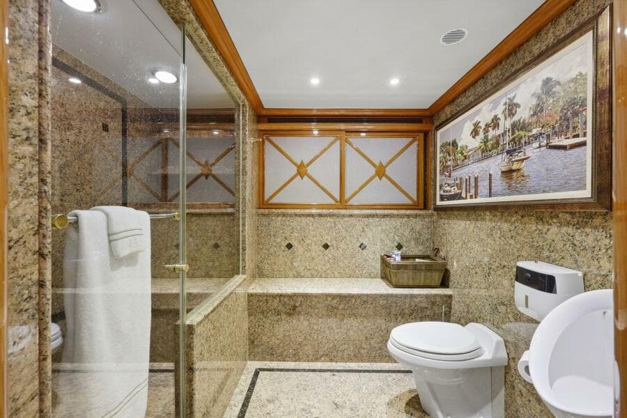 Cheoy Lee 95 FOOTLOOSE - VIP Stateroom Ensuite Head