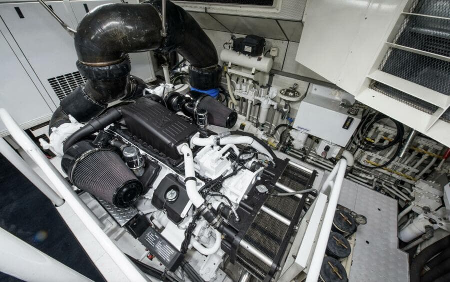 Cheoy Lee 95 FOOTLOOSE - Engine Room