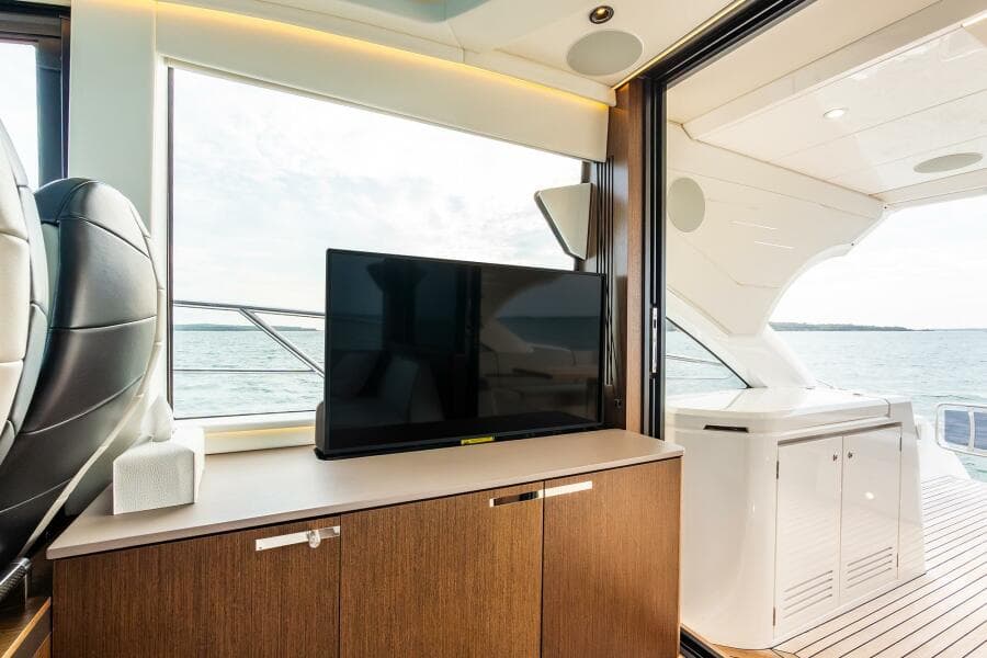 2021 Sunseeker Predator 60 EVO
