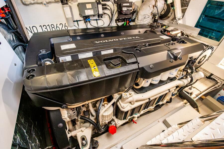 2021 Sunseeker Predator 60 EVO