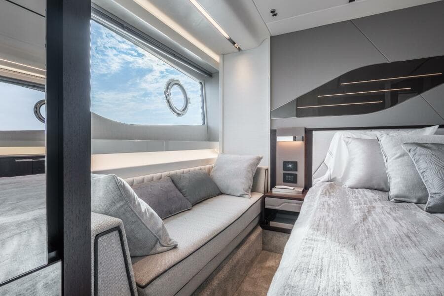 2021 Sunseeker Predator 60 EVO