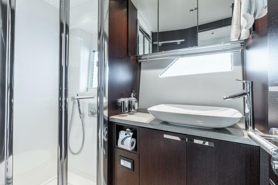 2021 Sunseeker Predator 60 EVO