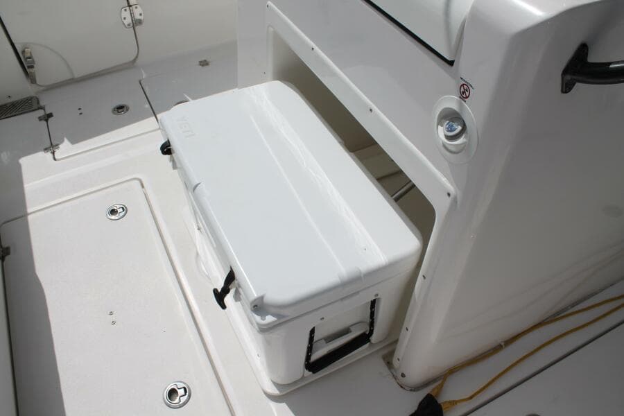 2018 Sea Fox 328 Commander