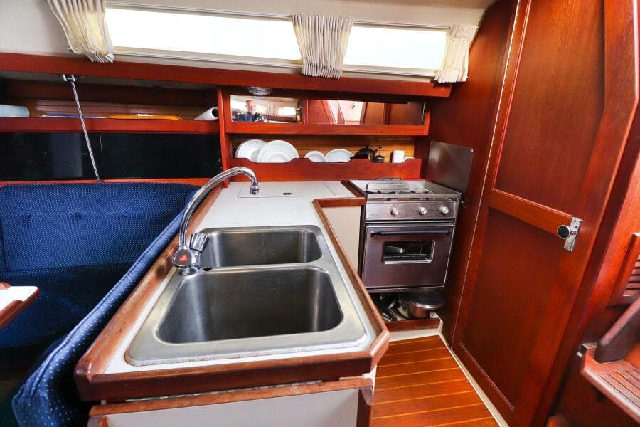 1987 Catalina 34
