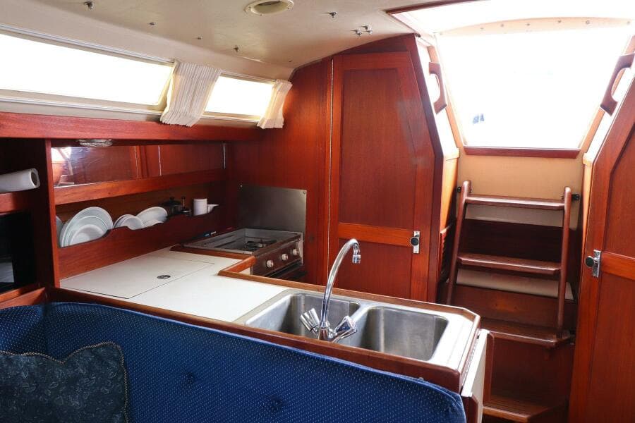 1987 Catalina 34