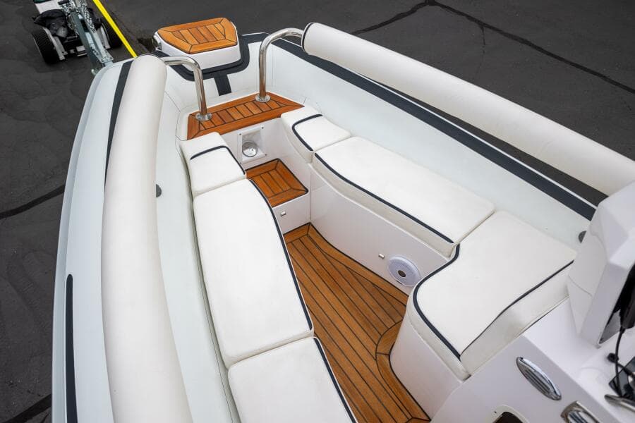 Bow Seating