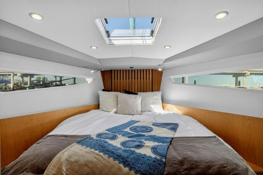 Forward cabin - Southerly 420