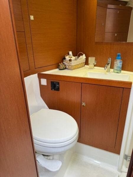 2014 Beneteau 45
