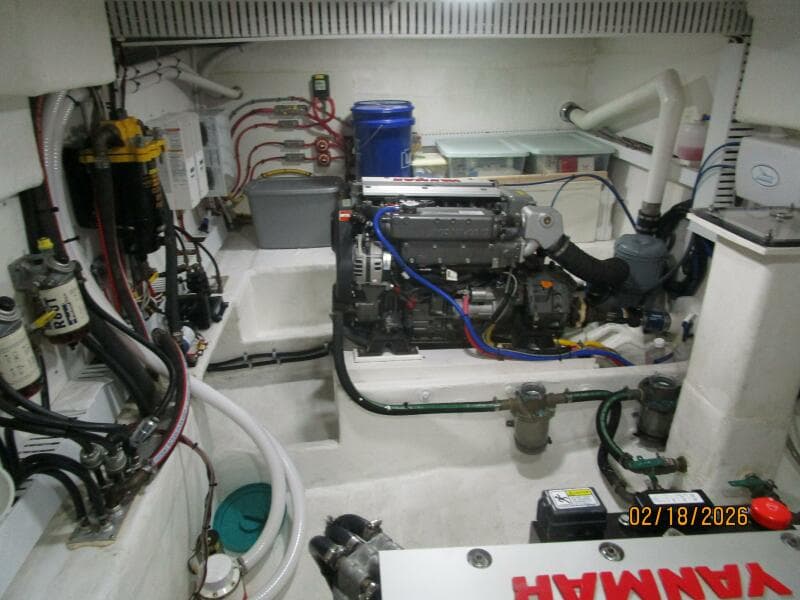 37' Great Harbour engine room starboard