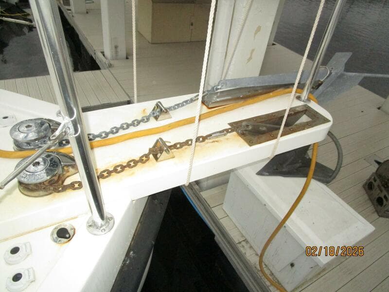 37' Great Harbour anchr windlass2