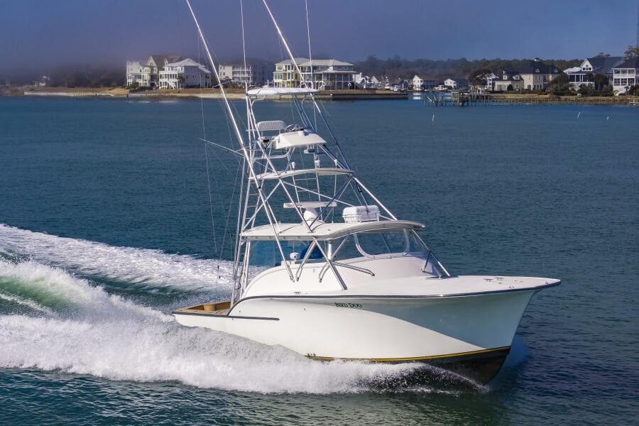 2003 Custom Carolina 40 Layton Express