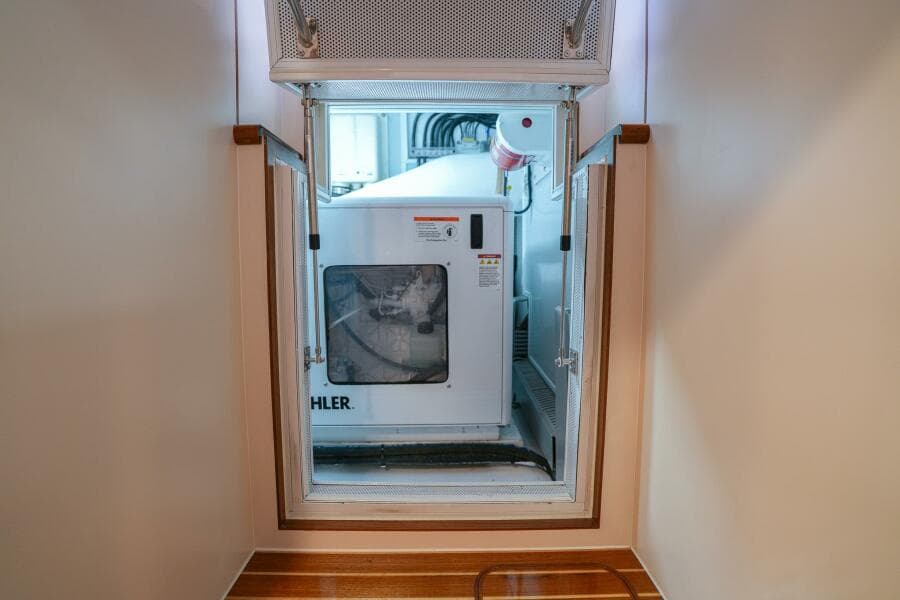 Lift Up Storage