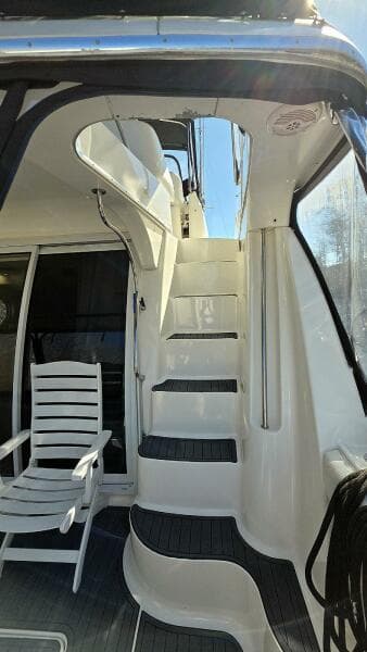Flybridge Companionway