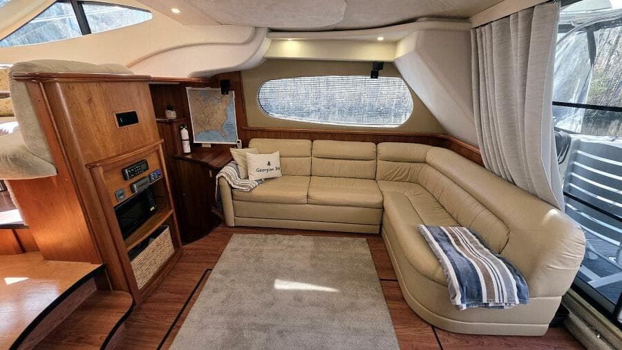Salon Starboard