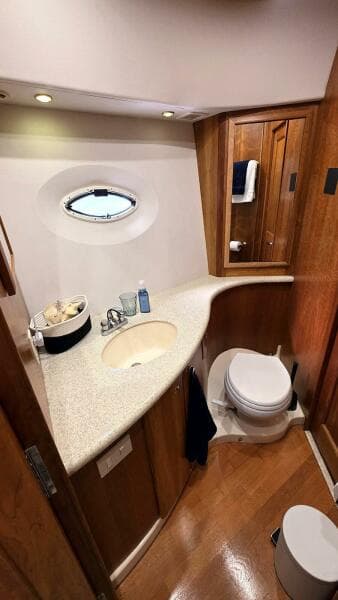 Head - Vanity and Toilet