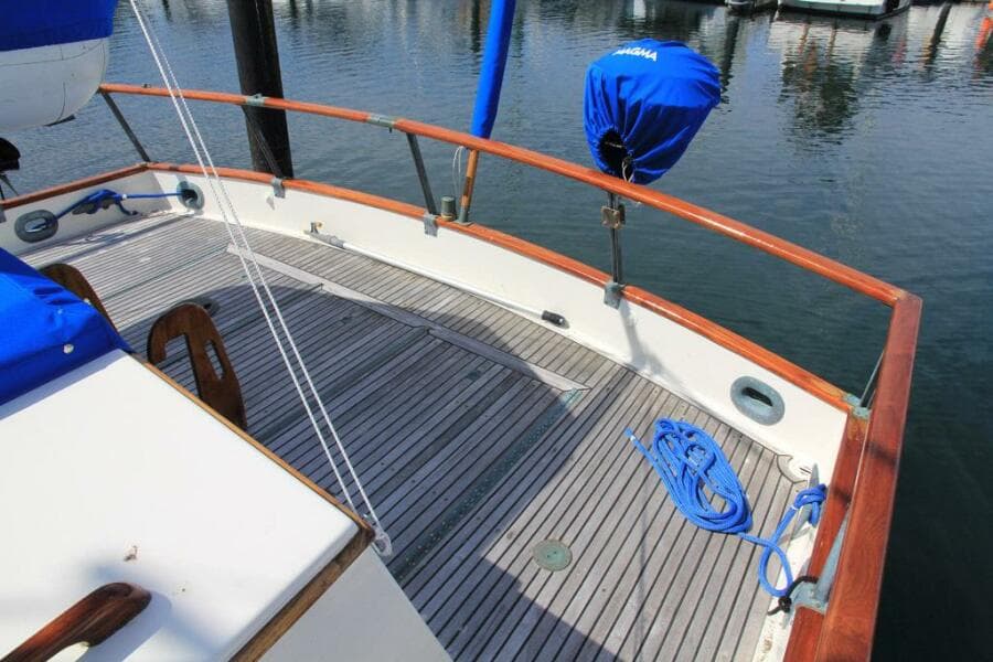 1974 Grand Banks GB42